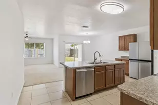 4257 Roberta Dr, Winter Haven, FL 33881 - Photo 5