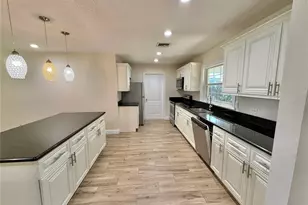 2810 Flowertree Rd, Belle Isle, FL 32812 - Photo 5