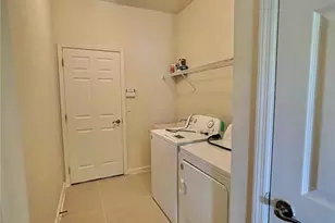 2370 Hinsdale Dr, Kissimmee, FL 34741 - Photo 39