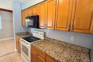 106 Booth Ln, Kissimmee, FL 34743 - Photo 7