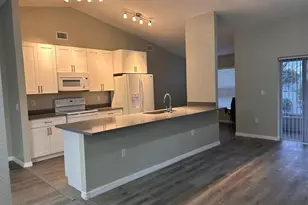 669 Sierra Cir, Davenport, FL 33837 - Photo 3
