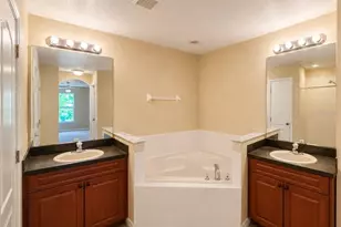 333 Gardenia Ct, Poinciana, FL 34759 - Photo 7