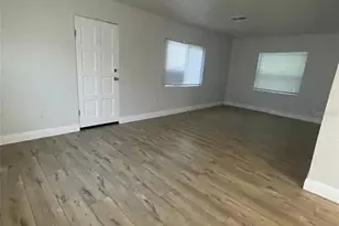2319 Carlton Dr, Orlando, FL 32806 - Photo 3