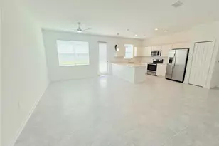 393 Bogey Dr, Davenport, FL 33896 - Photo 3