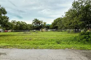 5585 Lake Lizzie Dr, Saint Cloud, FL 34771 - Photo 19
