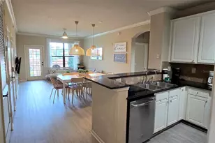 912 Charo Pkwy, Davenport, FL 33897 - Photo 3