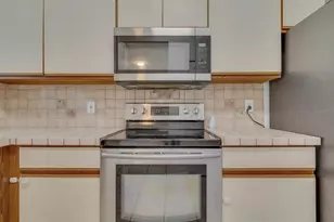 2432 King Oak Ct, Saint Cloud, FL 34769 - Photo 13