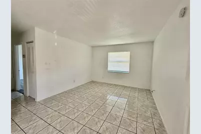 733 Michigan Court #4, Saint Cloud, FL 34769 - Photo 3