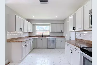 4925 Marla Avenue, Lakeland, FL 33812 - Photo 3