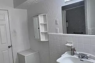 210 Baker Ave, Clearwater, FL 33755 - Photo 19