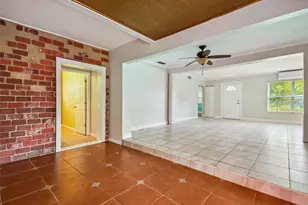 210 Baker Ave, Clearwater, FL 33755 - Photo 13