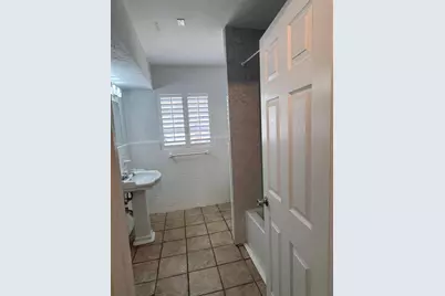 210 Baker Avenue, Clearwater, FL 33755 - Photo 21