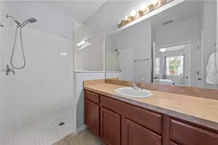 1779 Barton Towne Cir, Saint Cloud, FL 34769 - Photo 21