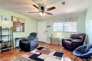 1684 Evergreen St, Kissimmee, FL 34746 - Photo 5