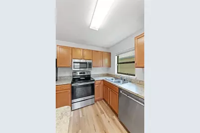 621 Chatham Walk Drive, Ruskin, FL 33570 - Photo 11