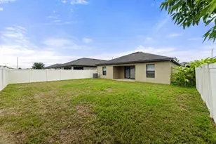 621 Chatham Walk Dr, Ruskin, FL 33570 - Photo 39