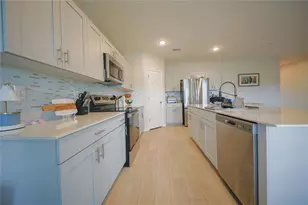 7917 Peace Lily Ave, Wesley Chapel, FL 33545 - Photo 11