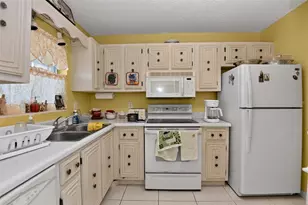 2711 N Halifax Ave, Daytona Beach, FL 32118 - Photo 3