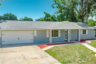 501 Rose Ave, Fruitland Park, FL 34731 - Photo 1
