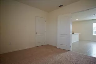 1703 Post Oak Dr, Davenport, FL 33837 - Photo 17