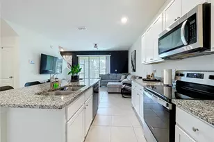 965 Lido Dr, Howey in the Hills, FL 34737 - Photo 9