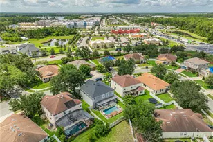 10109 Stratford Pointe Ave, Orlando, FL 32832 - Photo 9