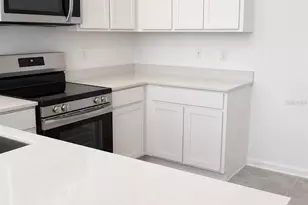 2528 Skyline Loop, Kissimmee, FL 34758 - Photo 3