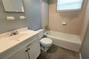 4615 Edgewater Dr, Orlando, FL 32804 - Photo 9