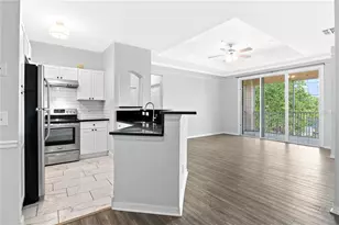 6412 Queens Borough Ave, Orlando, FL 32835 - Photo 7