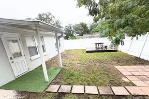 4714 W Lawn Ave, Tampa, FL 33611 - Photo 5