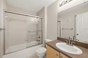 1020 Waterside Dr, Celebration, FL 34747 - Photo 29