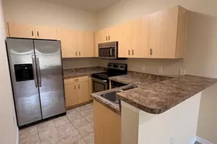 305 Port Pleasant Dr, Poinciana, FL 34759 - Photo 7