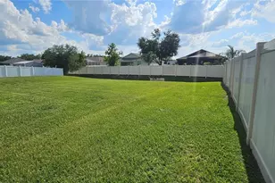 240 Solis Dr, Winter Haven, FL 33880 - Photo 13