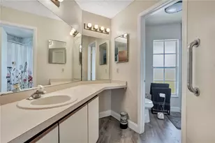 13038 Los Angeles Woods Ln, Orlando, FL 32824 - Photo 19