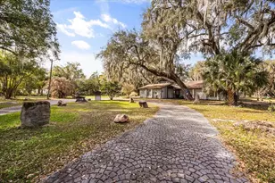 1775 Harbor Rd, Kissimmee, FL 34746 - Photo 3