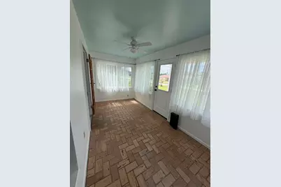 207 E Halifax Avenue, Oak Hill, FL 32759 - Photo 11
