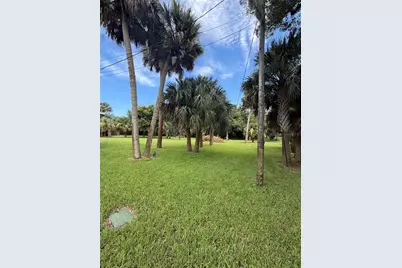 207 E Halifax Avenue, Oak Hill, FL 32759 - Photo 43