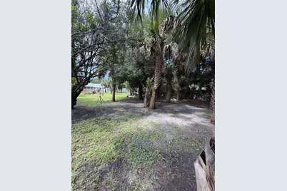 207 E Halifax Avenue, Oak Hill, FL 32759 - Photo 51