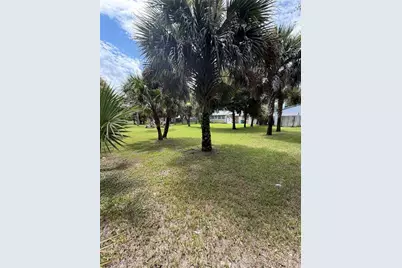 207 E Halifax Avenue, Oak Hill, FL 32759 - Photo 45