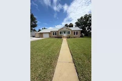 207 E Halifax Avenue, Oak Hill, FL 32759 - Photo 1