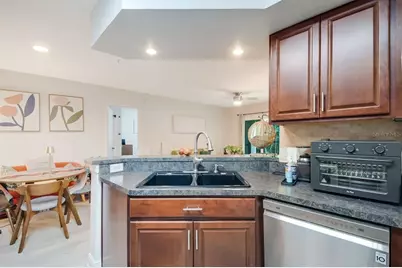 738 Crest Pines Drive #726, Orlando, FL 32828 - Photo 11