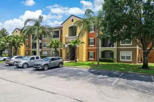 738 Crest Pines Dr, Orlando, FL 32828 - Photo 1