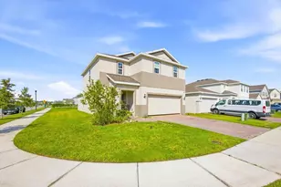 5049 Blue Hammock Ct, Kissimmee, FL 34746 - Photo 3