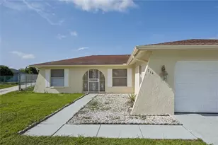 714 Tournament Ln, Kissimmee, FL 34759 - Photo 3