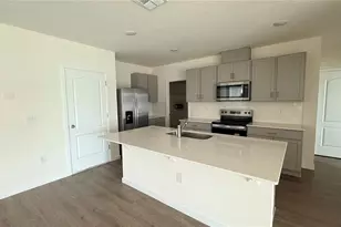 2066 Walnut Crk Dr, Kissimmee, FL 34744 - Photo 11