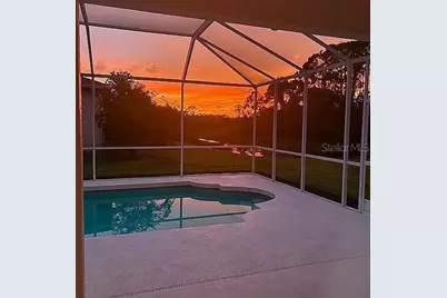 7462 Featherstone Boulevard, Sarasota, FL 34238 - Photo 5