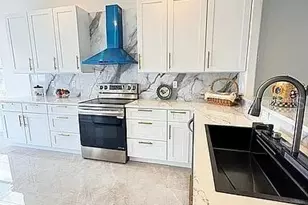 7462 Featherstone Blvd, Sarasota, FL 34238 - Photo 27
