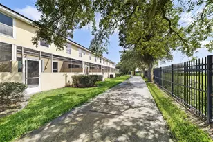 1236 S Beach Cir, Kissimmee, FL 34746 - Photo 29