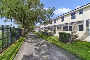 1236 S Beach Cir, Kissimmee, FL 34746 - Photo 31