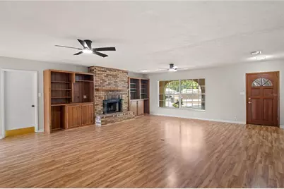 2217 Boxwood Way, Brandon, FL 33511 - Photo 7